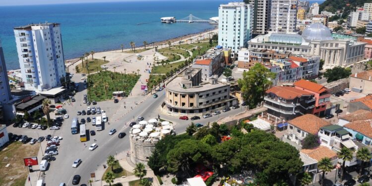 Durësi, qyteti i preferuar i turistëve këtë verë