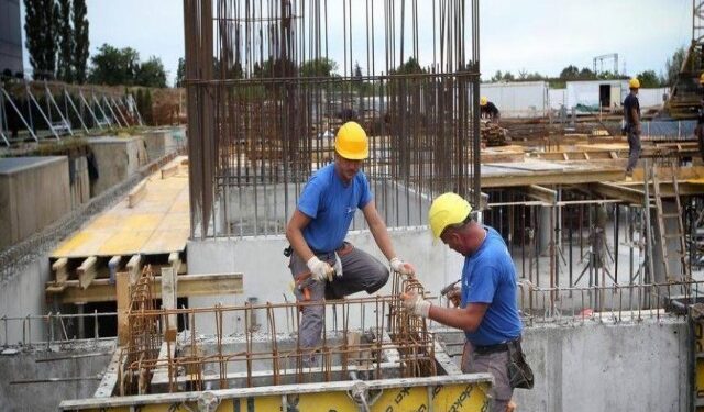 Pritet rritje e mëtejshme e çmimeve, shtrenjtohen kostot e ndërtimit, prodhimit dhe materialeve të importit