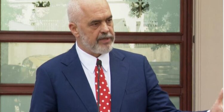 Rritje pagash për administratën, 7-15%  sipas kategorive