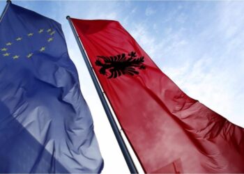 BE e prerë: “Pasaportat e arta” për investitorët rrezikojnë të kthejnë vizat për shqiptarët