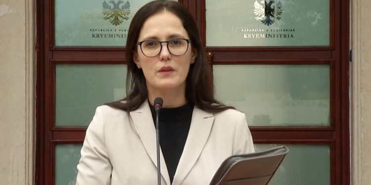 Paketa fiskale 2023/ Të vetëpunësuarit do të taksohen deri në 23%