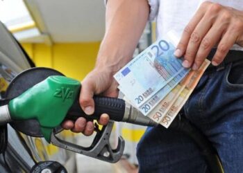 Kapërcejnë çmimet e karburanteve në vend, Bordi vendos të rrisë me 22 lekë naftën