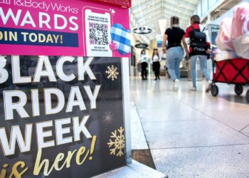 Amerikanët rekord shpenzimesh për “Të Premten e Zezë”