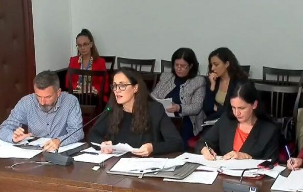 Miratohet në parim buxheti dhe paketa fiskale 2023, ministrja e Financave: Janë shtesë 80 milionë euro grant nga BE për energjinë