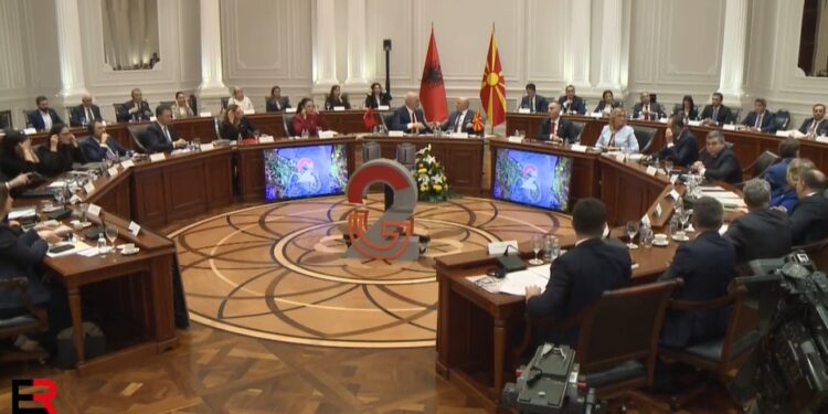 Mbledhja e dy qeverive Shqipëri – Maqedoni e Veriut, firmosen 21 marrëveshje e memorandume