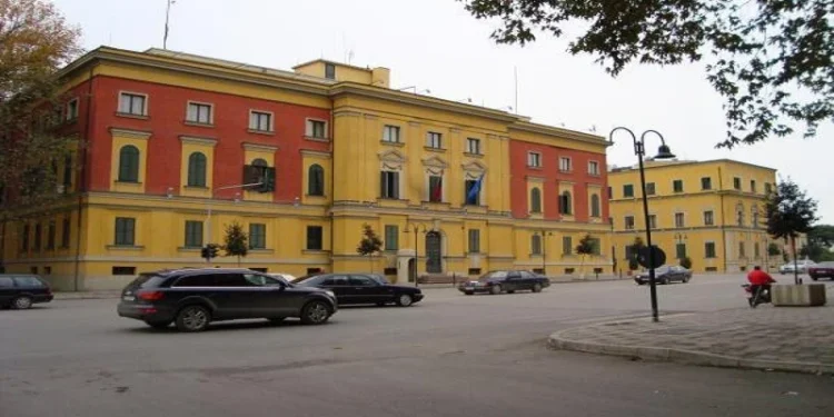 4 miliardë euro në 10 muaj, rritja e çmimeve mbush arkën e shtetit