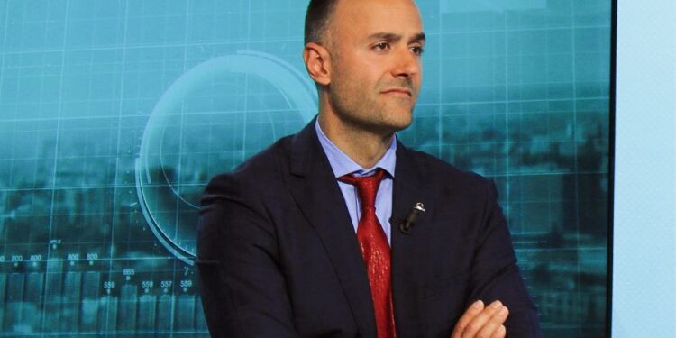 Ponari: Pensionistët shqiptarë marrin 40% më pak se pensionistët europianë. Ja zgjidhja