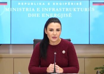 Balluku: Në nëntor vetëm 2% kursim energjie në rang vendi, nuk na ndihmon me çmimin