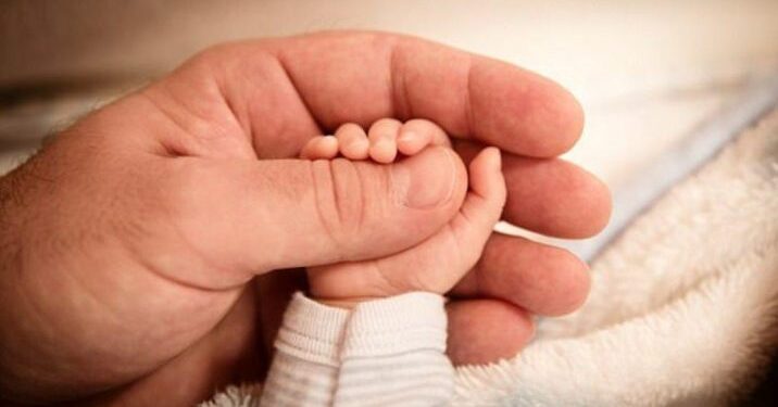 Raporti mjekësor për barrëlindje do përfshijë pagesën deri në 1 muaj