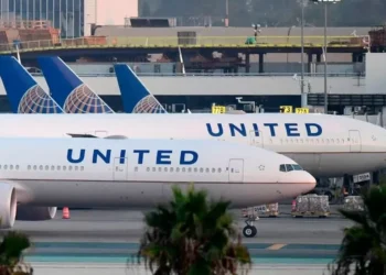 “Black-out” në aeroportet e SHBA, prishet sistemi që paralajmëron pilotët për rreziqet gjatë fluturimit