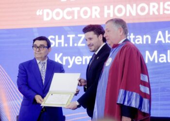 Titulli “Doctor Honoris Causa” kryeministrit Abazoviç, Rama vlerësime edhe në facebook