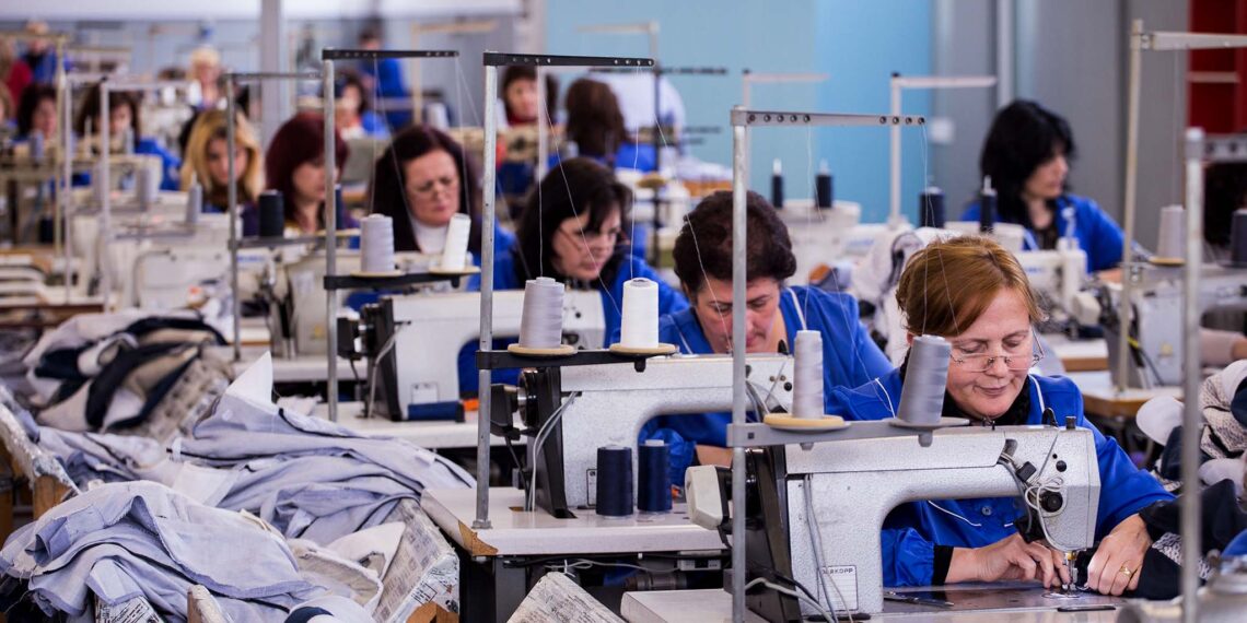 Rritja e pagës minimale, qeveria do të kompensojë fasonët