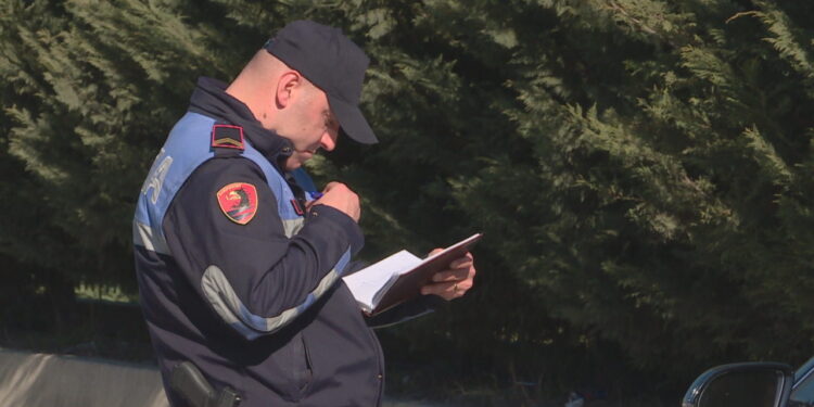 Shkeljet rrugore, mbi 1 milion gjoba për drejtuesit e mjeteve në një vit