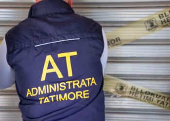 Apeli i Tatimeve: Persona të paautorizuar po hiqen si punonjës të Tatimeve, si t’i dalloni që janë mashtrues