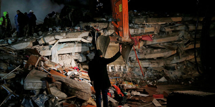 Tërmetet në Turqi, autoritetet: Më shumë se 3400 viktima