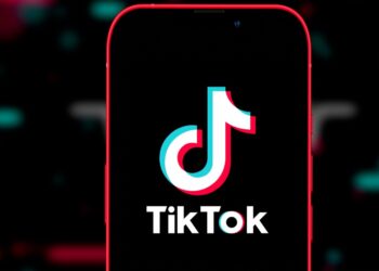 Komisioni Europian ndalon Tik Tok në celularët e punonjësve