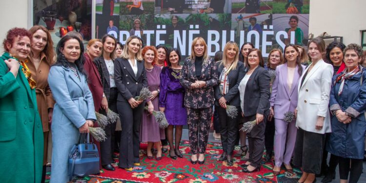 Bujqësia e varur nga gratë/ Ato qëndrojnë pas produkteve të çertifikuara “Made in Albania”