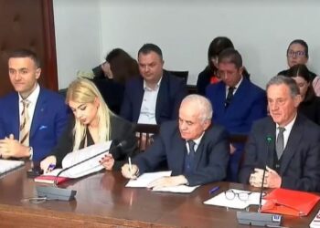 Projektligji për pensionet private/ Hasa: Të hiqet tatimi 15%. Paralizon tregun dhe dekurajon qytetarët