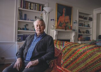 Miliarderi që dëshiron të vdesë i varfër, dhuroi të gjithë pasurinë e tij