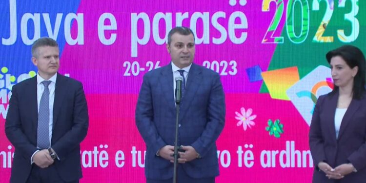 Java e Parasë çelet nën moton: “Administro paratë e tua, kultivo të ardhmen tënde!”