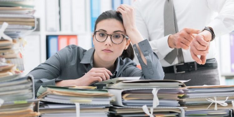 Stres në punë? Ja si ta merrni veten