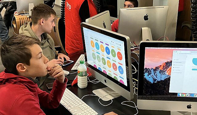 TUMO i Armenisë u ofron adoleshentëve një rrugë drejt suksesit teknologjik