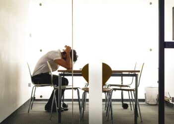 Sa është toksik vendi juaj i punës?