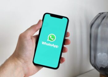 WhatsApp jep zgjidhjen për “të hequr qafe” grupet e vjetra