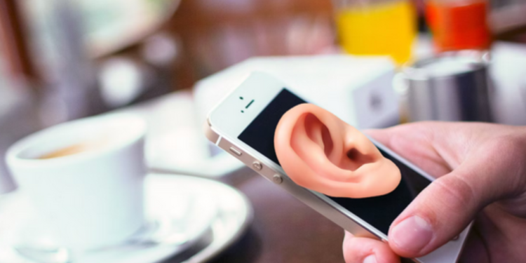 A ju dëgjon smartfoni juaj?