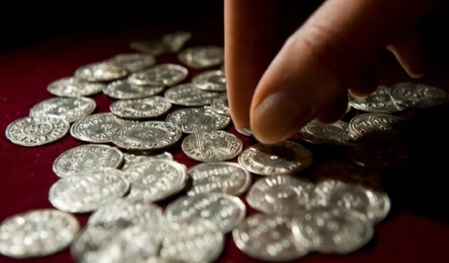 Zbulohen në Danimarkë monedhat 1000-vjeçare të vikingëve