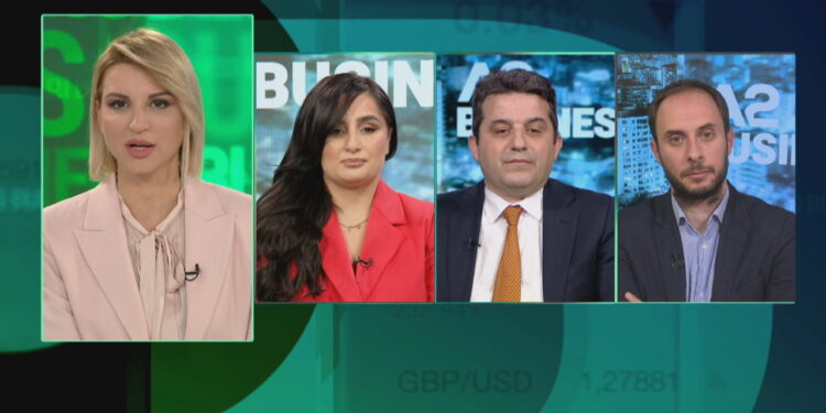 Ekspertët analizojnë fundosjen e euros: Po ndikon fushata dhe burimet informale