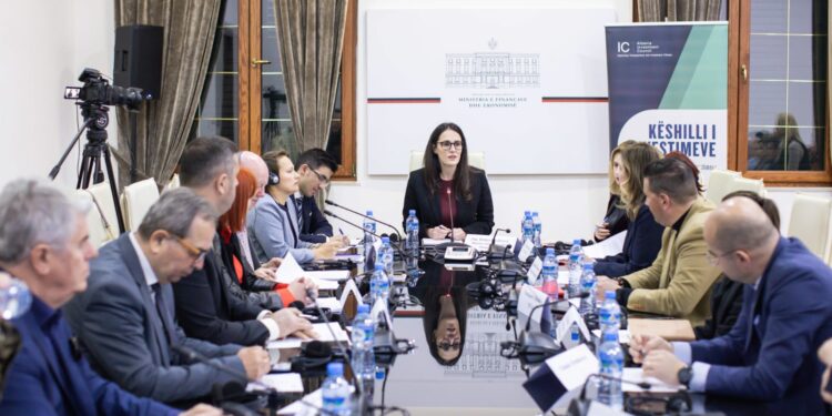Pagat në Këshillin e Investimeve, ministrja e Financave: Biznesi mbështet rritjen e tyre