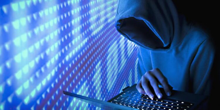 4 mënyra për të forcuar sigurinë tuaj në internet dhe për të mbrojtur të dhënat nga hakerat