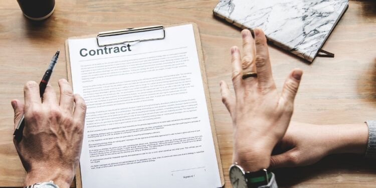 Si të përgjigjeni kur ju pyesin “çfarë rroge dëshironi”?