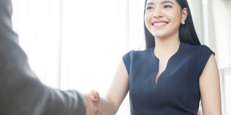 Pamja e jashtme luan një rol të rëndësishëm, veçanërisht në punë