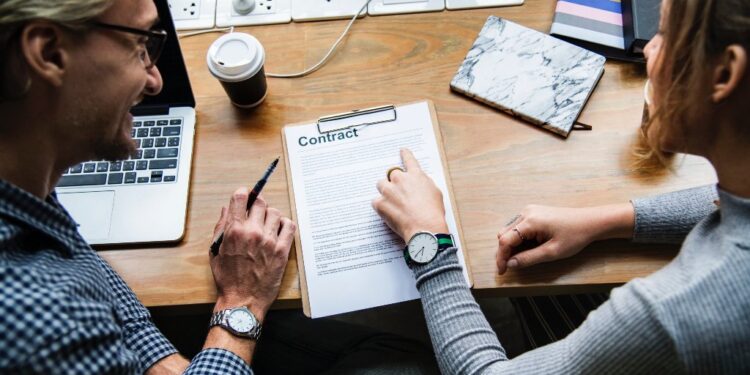 Si të negociojmë pagën maksimalisht