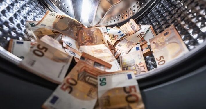 Pastrimi i parave, ja 8 skemat kryesore që përdoren në Shqipëri