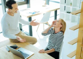 7 gabimet më të shpeshta që bëhen në vendin e punës