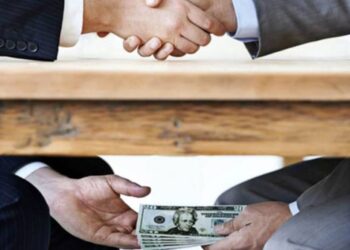 Sipërmarrësi tregon: Ja sa rryshfet më kërkojnë për një leje në bashki