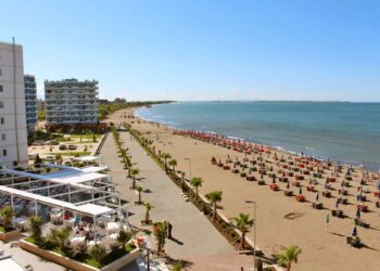 Qeveria merr vendimin: Jo muzikë pas orës 00:00 në zona turistike