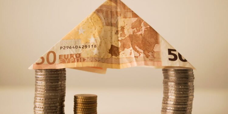 3 zakonet që trajnojnë trurin tuaj për të fituar më shumë para