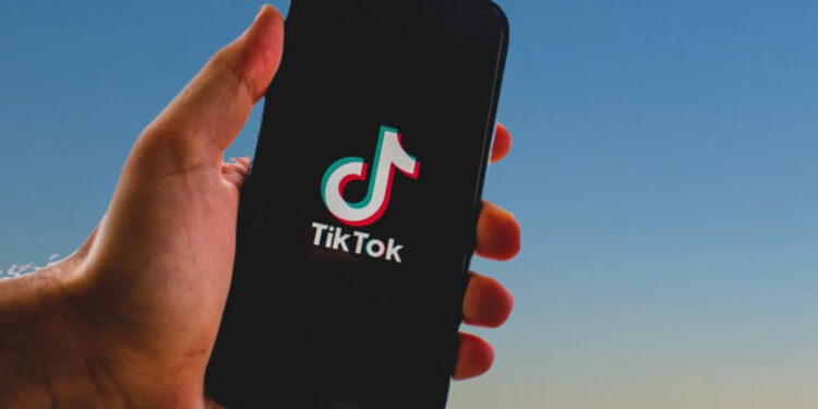 Si TikTok ndryshoi mediat sociale