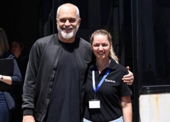 A dini se, Shqipëria po prodhon autoambulanca për në Ukrainë?