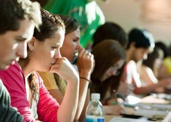 Varfëria tek të rinjtë, Shqipëria renditet vendi i dytë në rajon