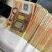 Euro e tepërt prek edhe depozitat. Në mars mbyllen në banka 6.4 miliardë euro