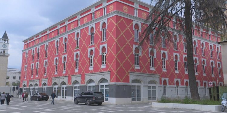 Institucionet, 770 milionë euro dëm ekonomik dhe efekt negativ në buxhet nga parregullsitë