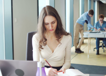 Doni të pasuroheni? Mos punoni shumë