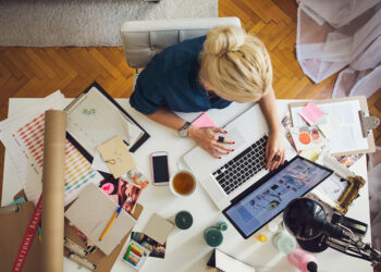 Harrojeni orarin 9-5 nëse doni sukses