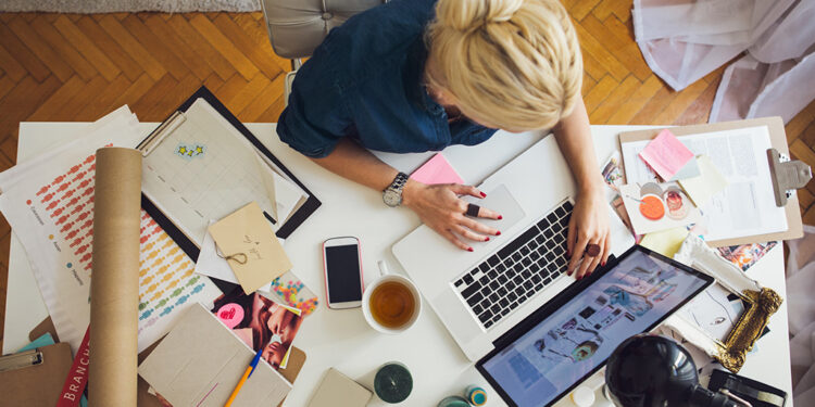 Harrojeni orarin 9-5 nëse doni sukses