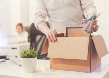 Kur duhet t’i pushoni punonjësit tuaj nga puna?